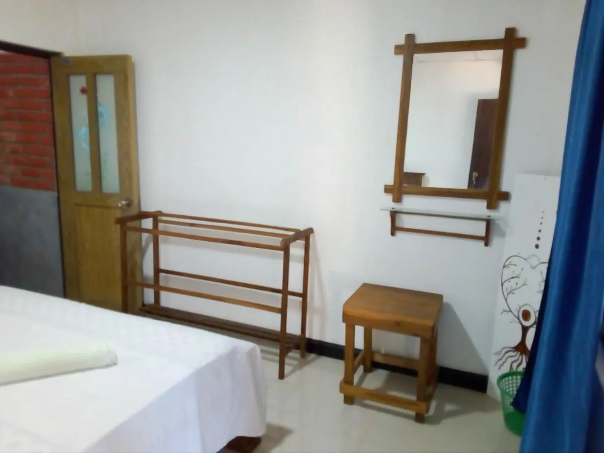 Apartment Angry Birds Homestay Habarana